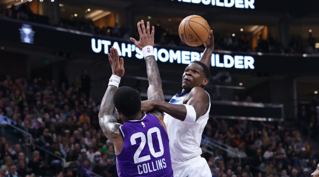 Edwards protagoniza donqueo del año y anota 32 puntos en victoria frente a Jazz
