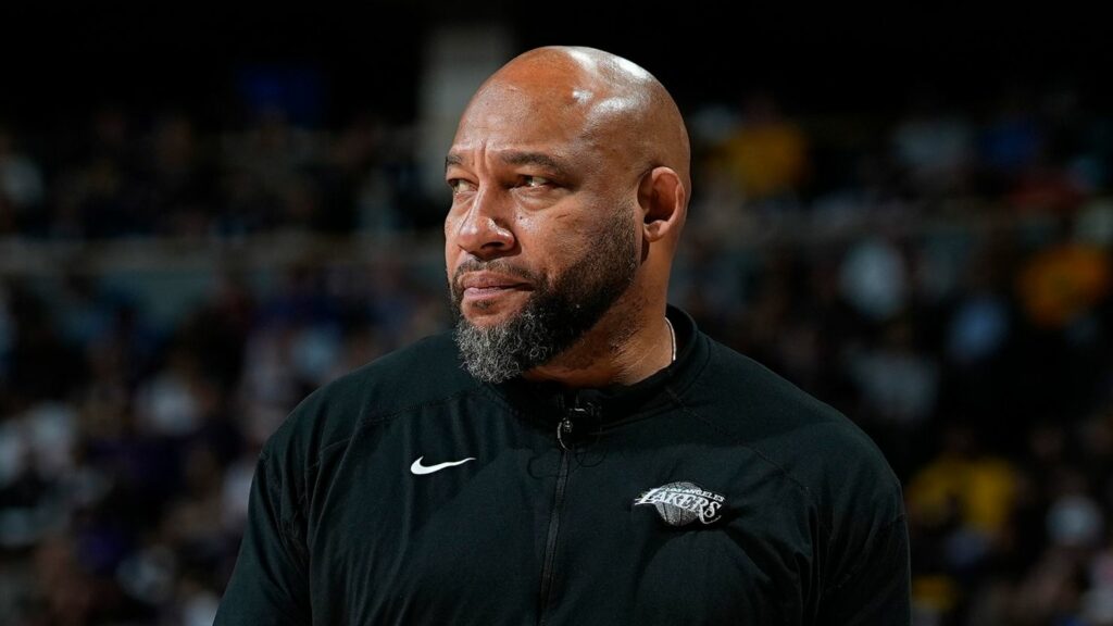 Los Ángeles Lakers despidieron a Darvin Ham tras dos temporadas como entrenador