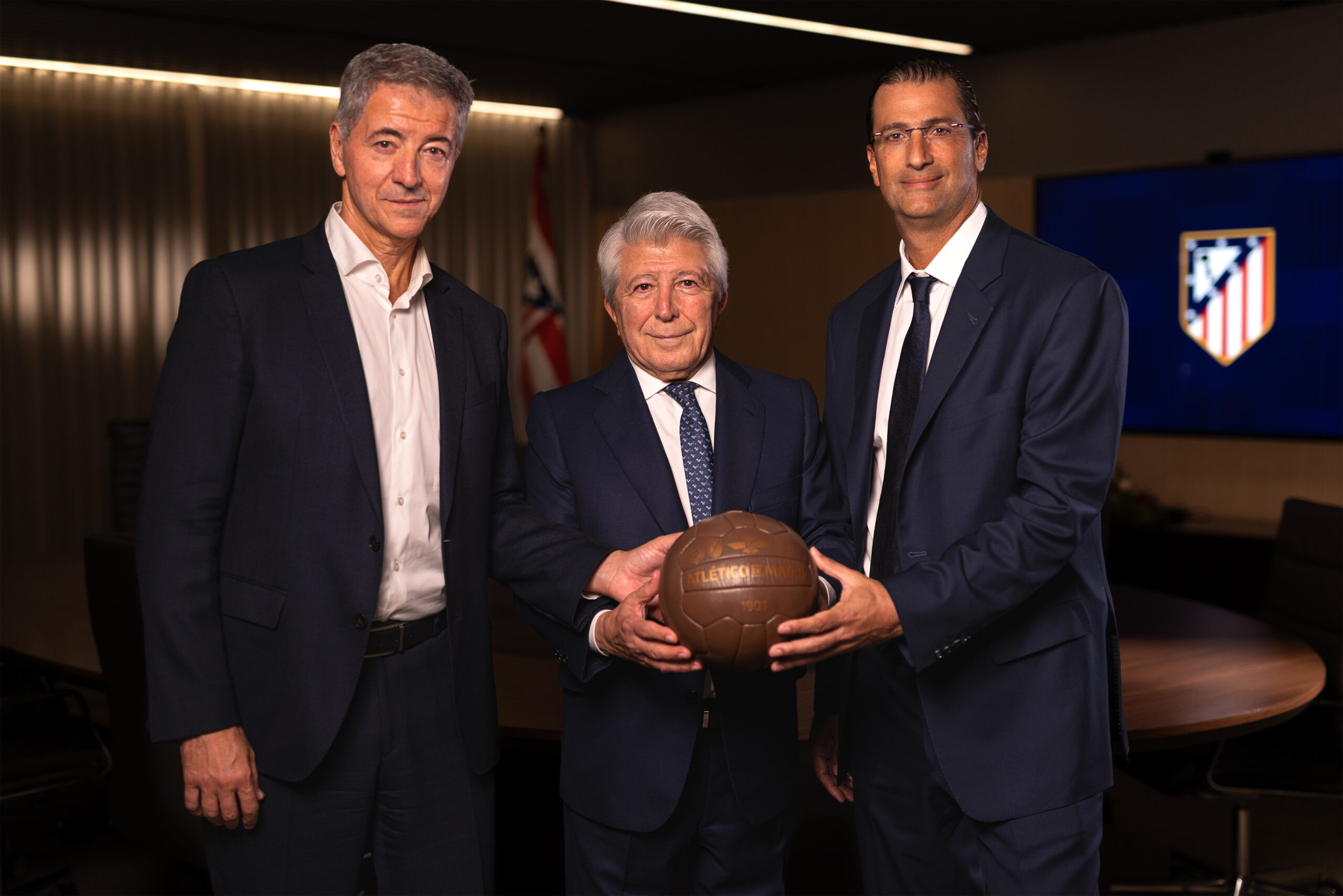 Atlético de Madrid cambia de propietario tras compa de grupo estadounidense