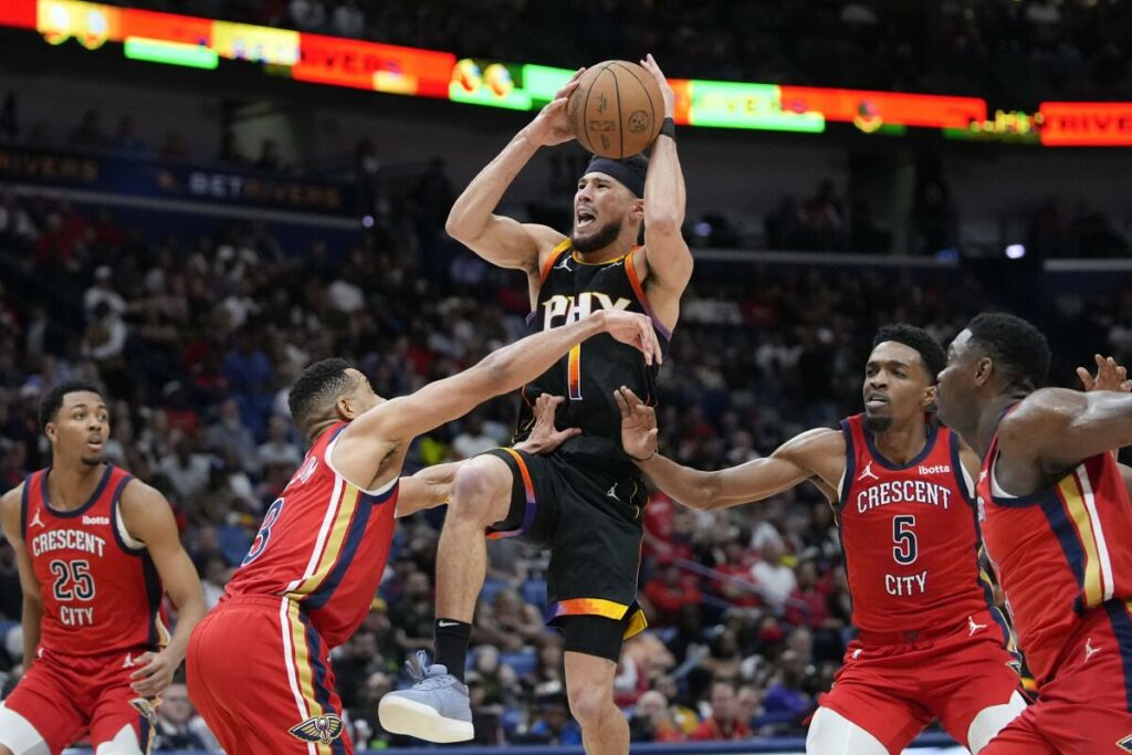 La noche brillante de Devin Booker