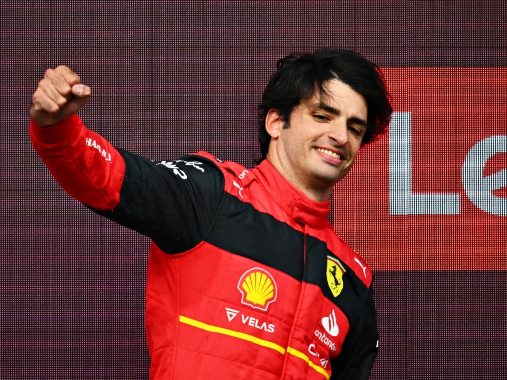 Carlos Sainz habla de lo que tuvo que hacer para correr junto a Leclerc