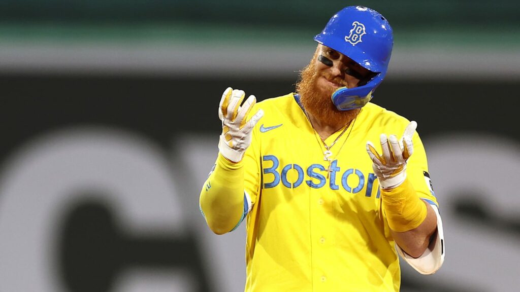 Azulejos acuerdan por un año con Justin Turner
