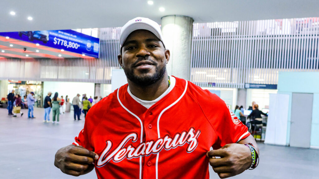 Yasiel Puig ya se encuentra con El Águila