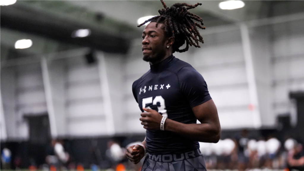 Darrell Johnson se compromete con la universidad de Alabama
