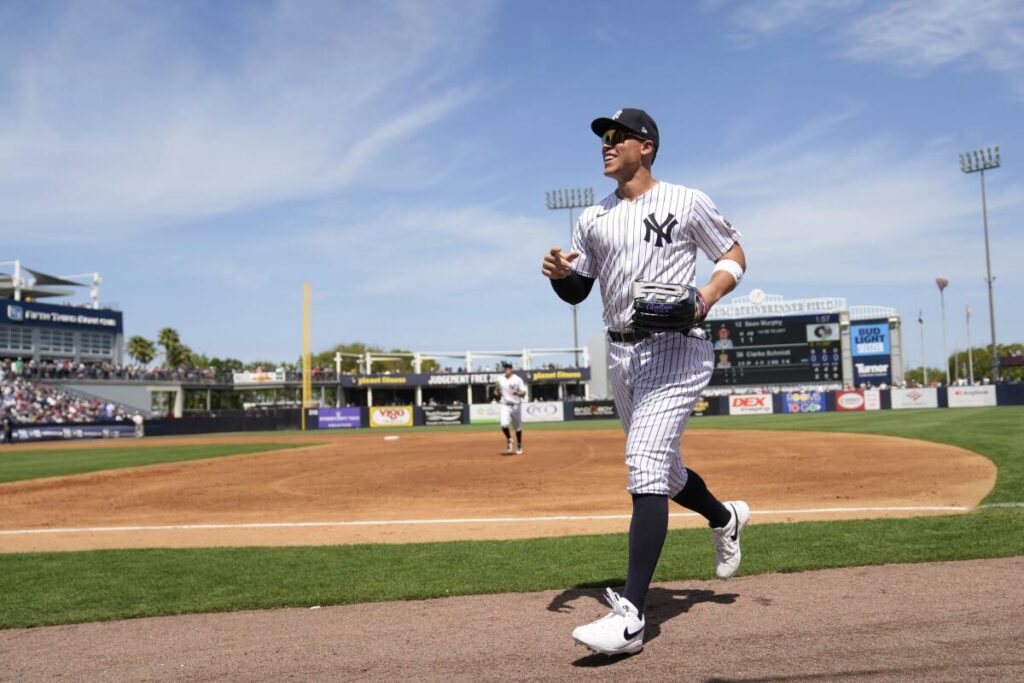 Judge vuelve a alineación de los Yankees tras superar molestias en el abdomen