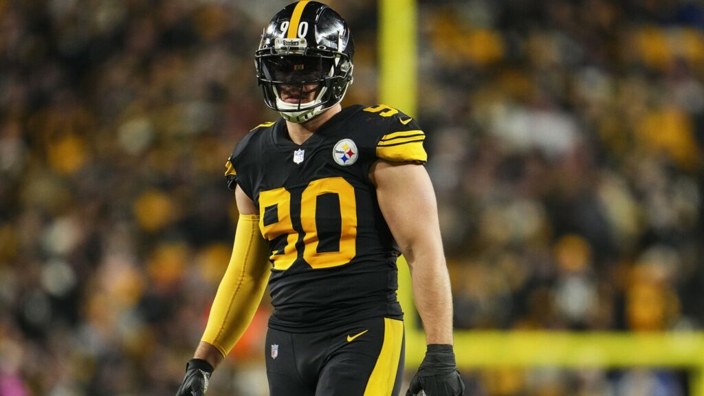 T.J Watt sale del protocolo de conmociones cerebrales