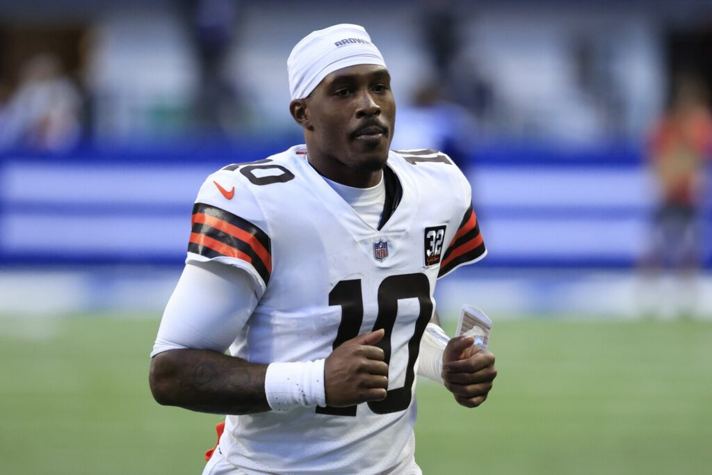 PJ Walker será el titular de los Browns frente a Seahawks