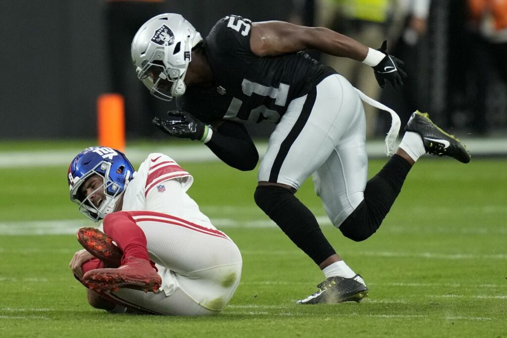 Daniel Jones se pierde lo que resta de temporada por lesión en el ACL
