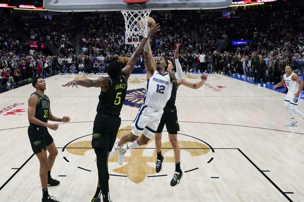 Morant vuelve, anota 34 puntos y el tiro ganador frente a los Pelicans