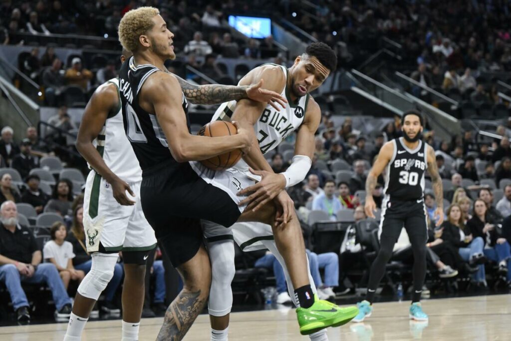 Giannis lidera a los Bucks contra los Spurs de Wemby en un auténtico partidazo
