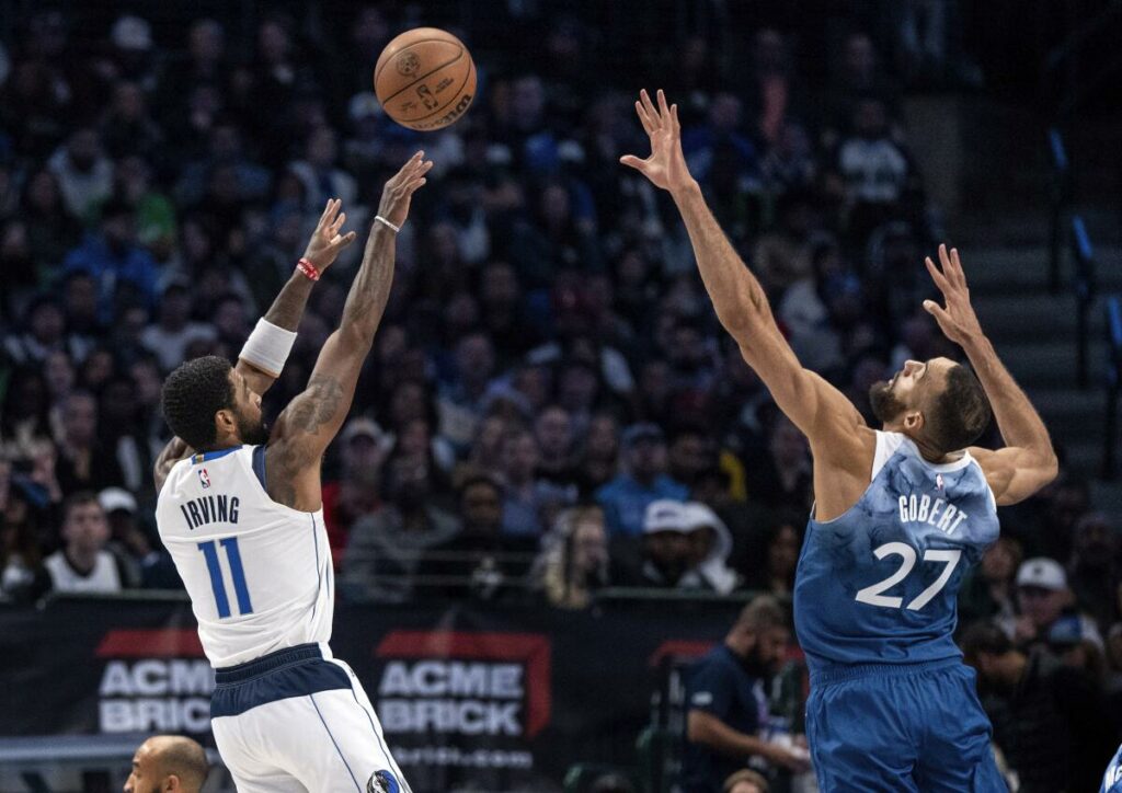Kyrie Irving lidera a los Mavericks a la victoria frente a los Timberwolves