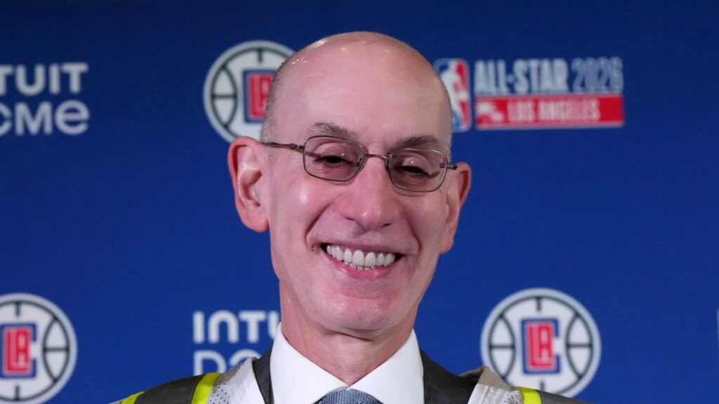 Adam Silver extiende contrato como comisionado de la NBA