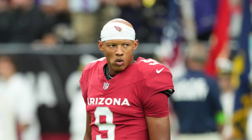 Joshua Dobbs es cambiado a los Vikings de Minnesota