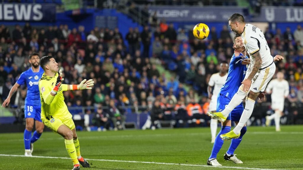 Real Madrid recupera el liderato de LaLiga con doblete de Joselu