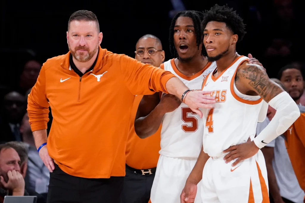 Prometida de Chris Beard asegura que él solo actuó en defensa propia