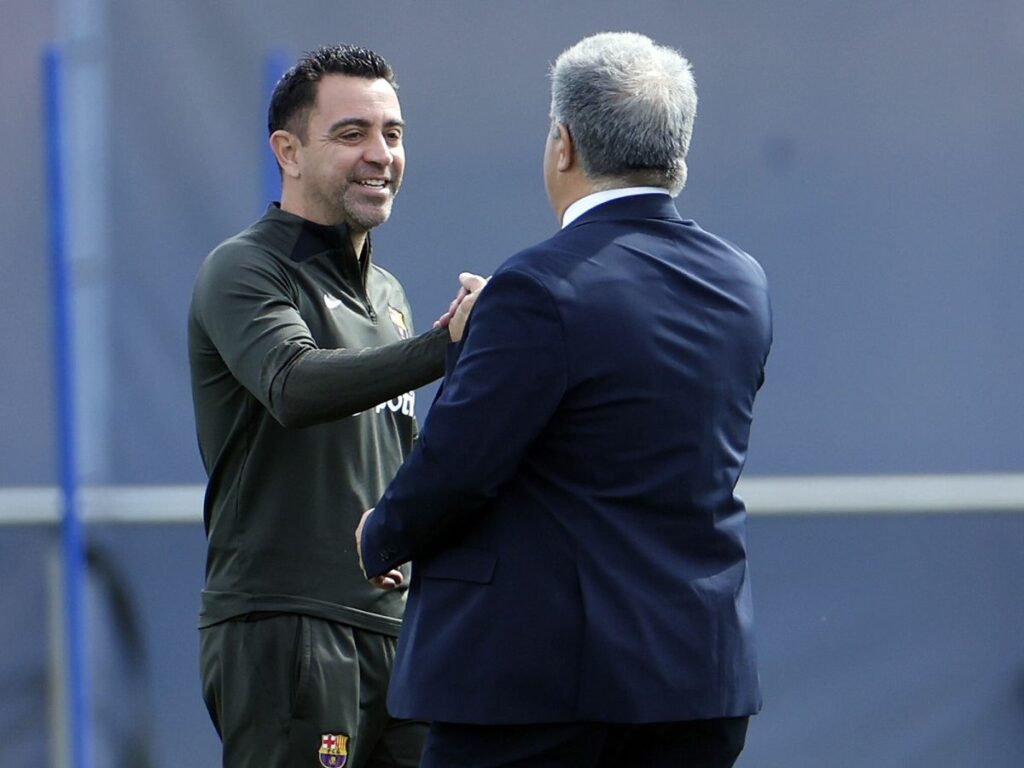Xavi Hernández cambia de opinión y decide quedarse en el Barcelona hasta 2025
