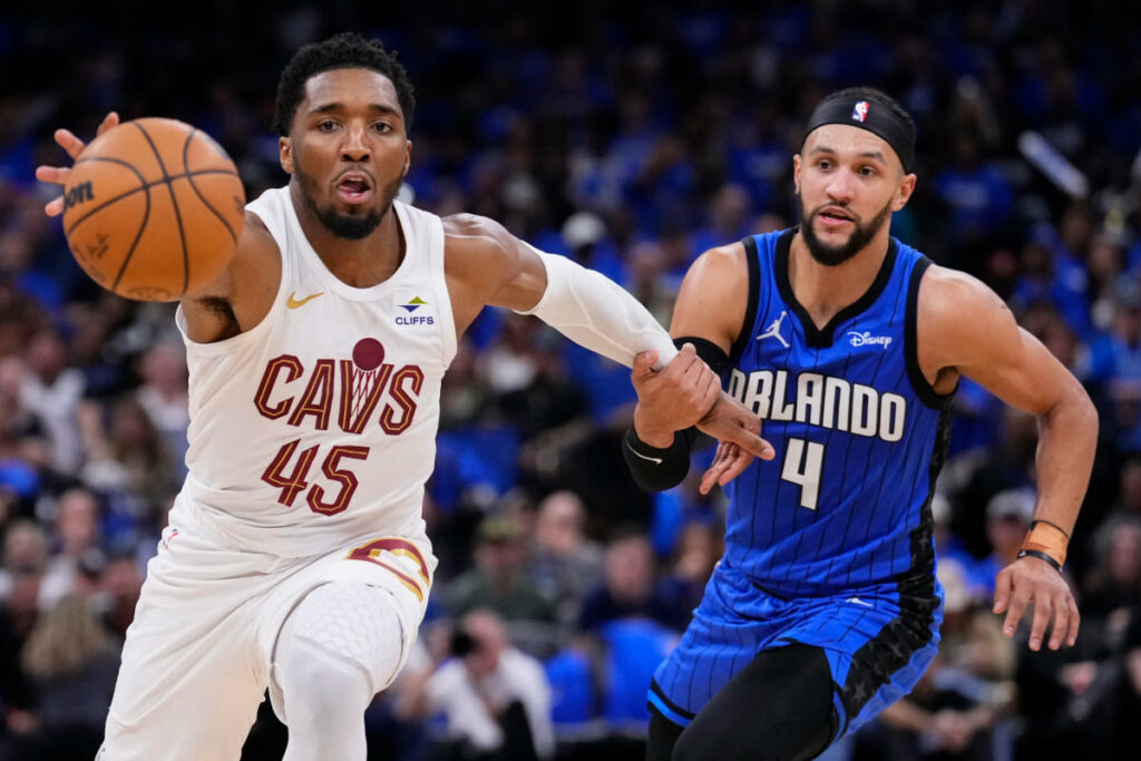 Cavaliers vencen al Magic y toman ventaja nuevamente en la serie