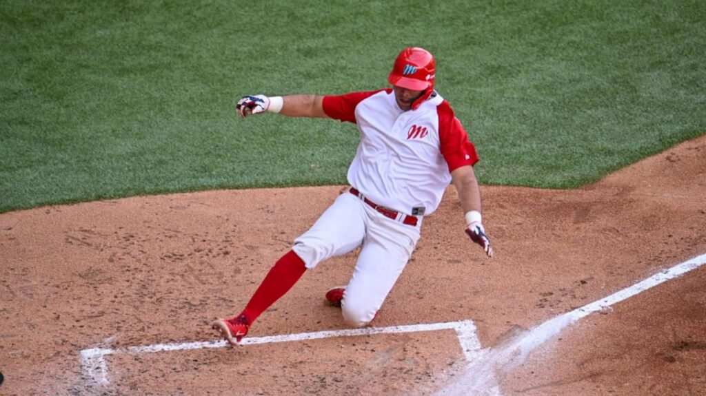 Diablos Rojos logran triunfo sobre Toros