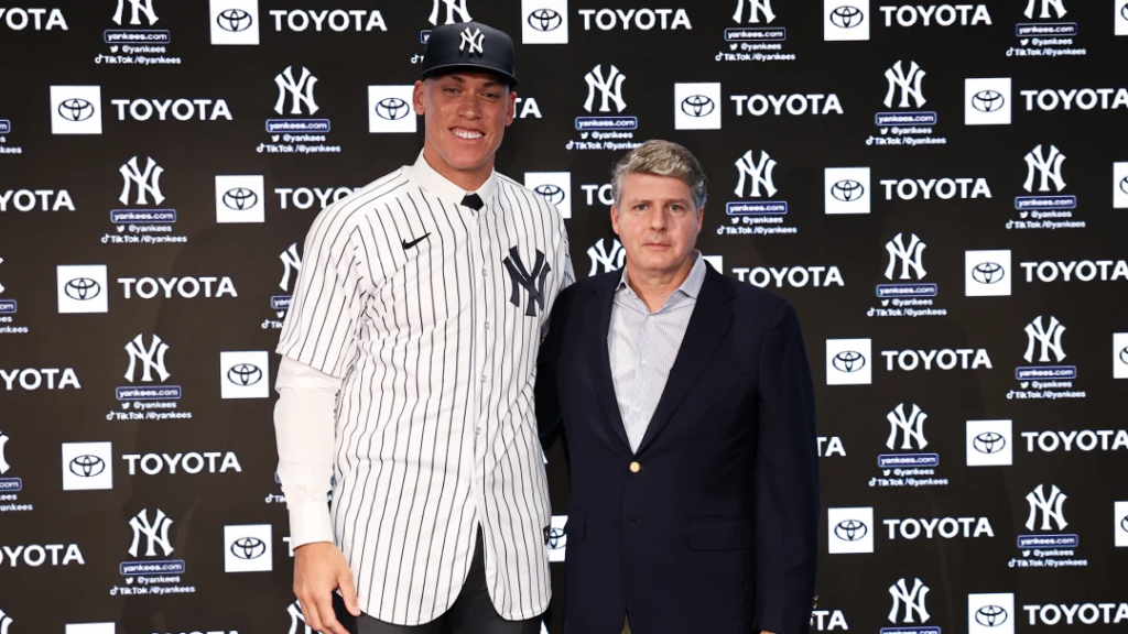 Yankees amenazan con hacer más firmas tras presentar a Aaron Judge como su capitán