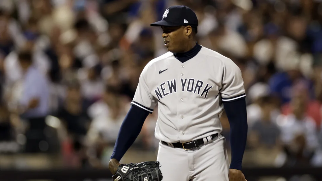¿Deben darle los Miami Marlins un chance a Aroldis Chapman de redimirse?