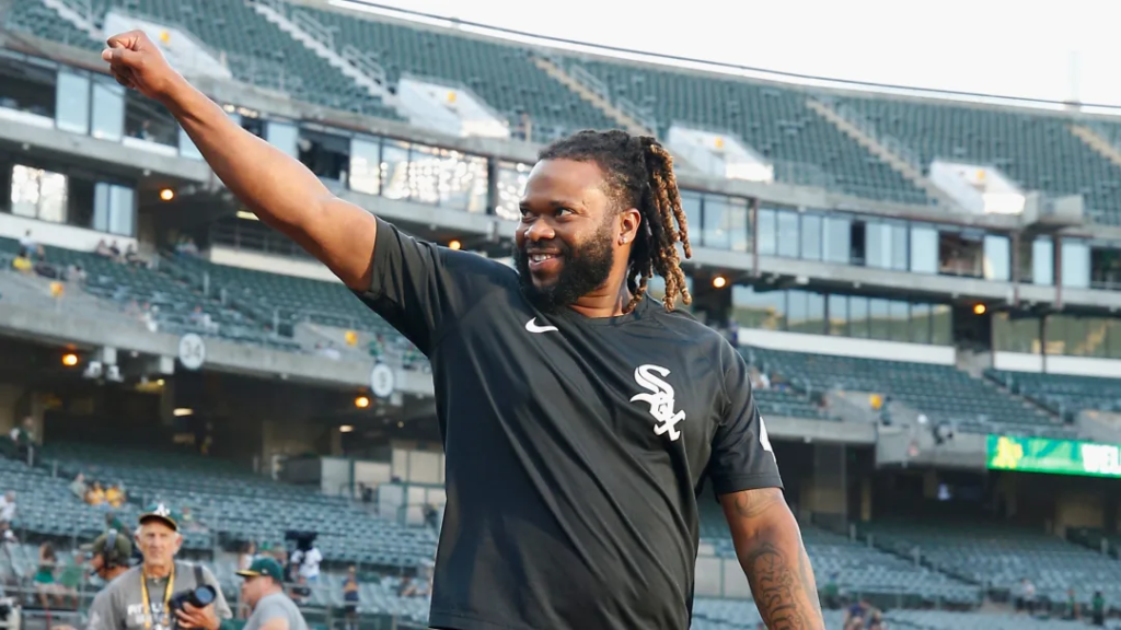 A un ritmo pegajoso hace su entrada oficial en los Marlins Johnny Cueto