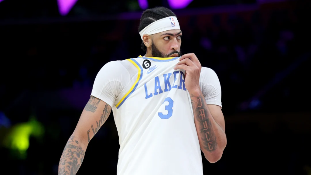 El tiempo que tienen Los Angeles Lakers sin Anthony Davis y su posible fecha de regreso