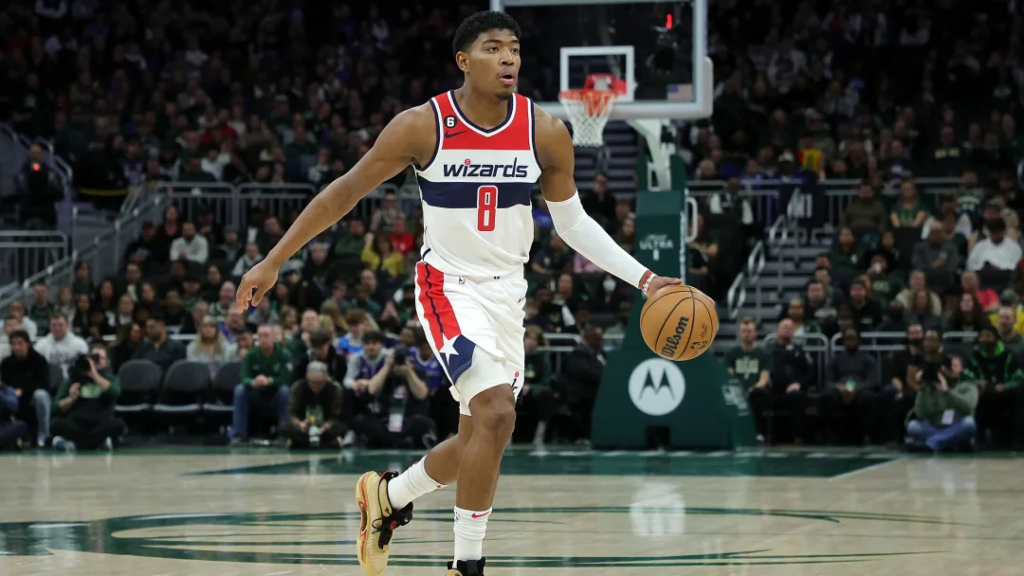Los Angeles Lakers envian a Kendrick Nunn a los Washington Wizards y consiguen a Rui Hachimura