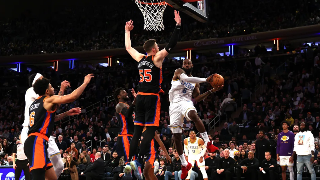 Lebron James rompe record en el Madison Square Garden