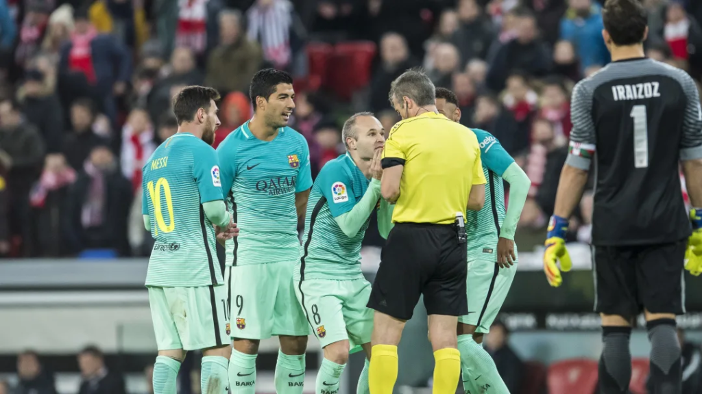 Escándalos tras escándalos en el Barcelona FC