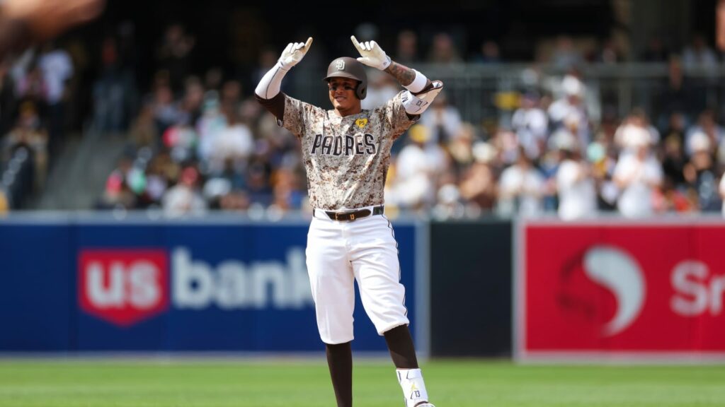 Machado impulsa tres en victoria de Padres sobre Reds