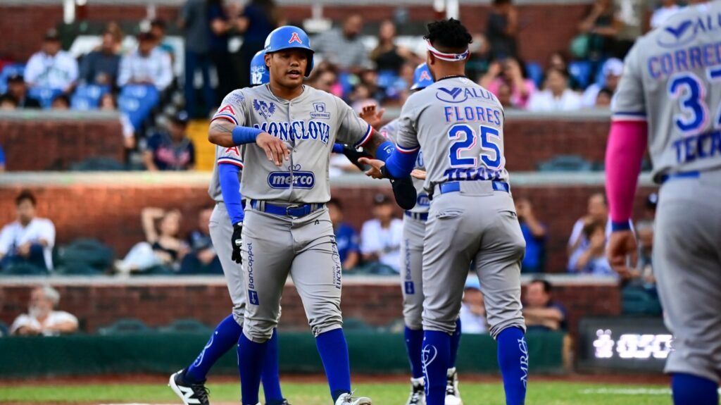 Acereros ganan juego de alta ofensiva contra Saraperos