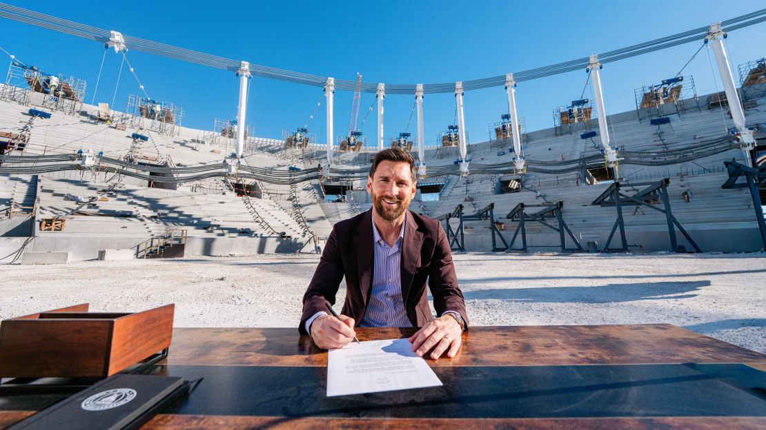 Messi renueva vínculo con Inter Miami al menos hasta el 2026