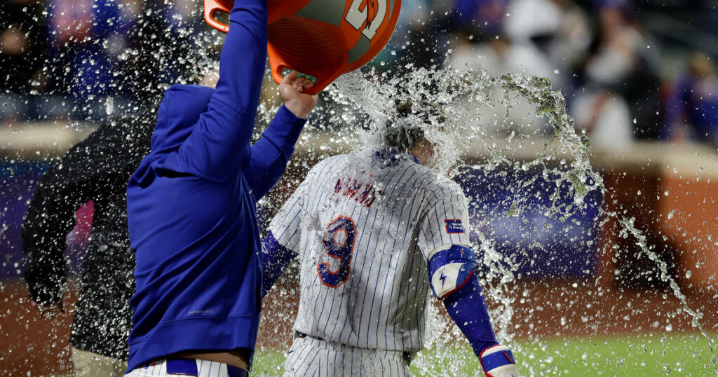 Nimmo conecta jonrón y deja en el terreno a los Bravos
