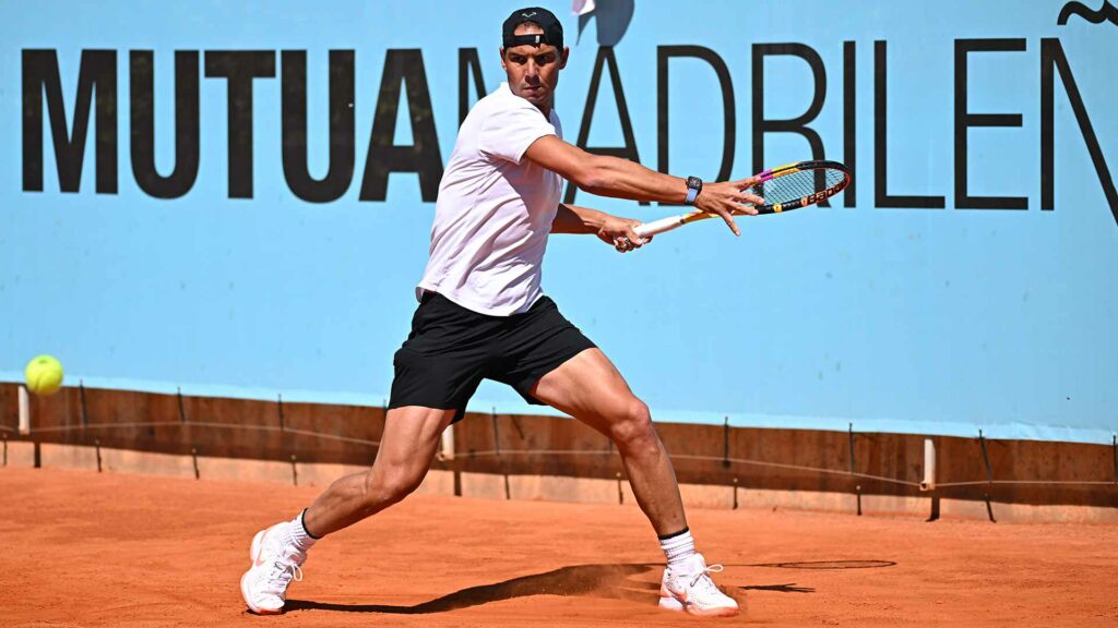 Rafael Nadal admite que no está al cien por ciento y duda sobre su participación en Roland Garros