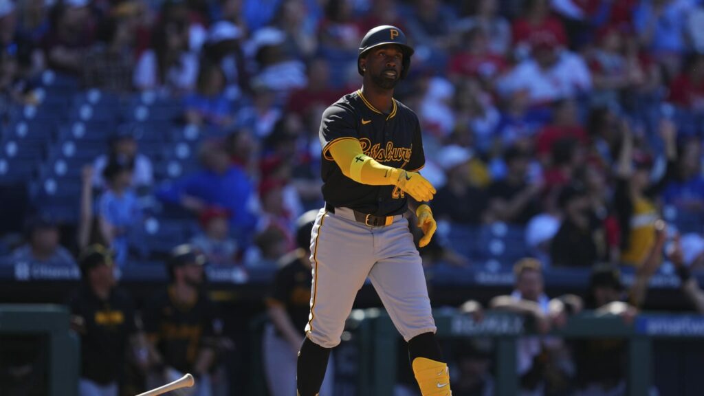 McCutchen alcanza jonrón 300 en victoria de los Pirates