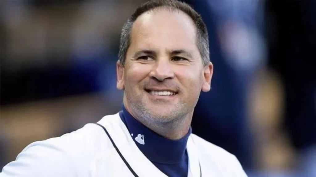 Omar Vizquel formará parte de la Liga Mayor en Venezuela