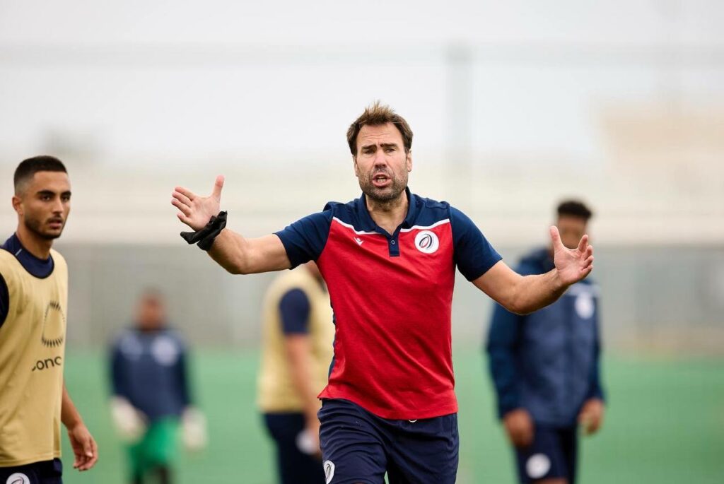 Iñaki Bea no continuará al mando de la selección nacional de fútbol