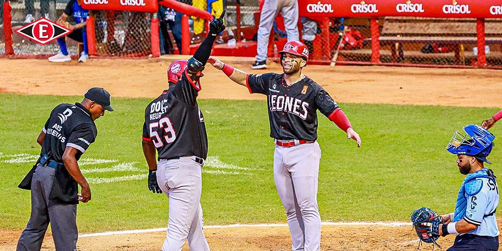 Escogido derrota al Licey por segunda vez en la temporada, Pimentel conecta jonrón por los 411