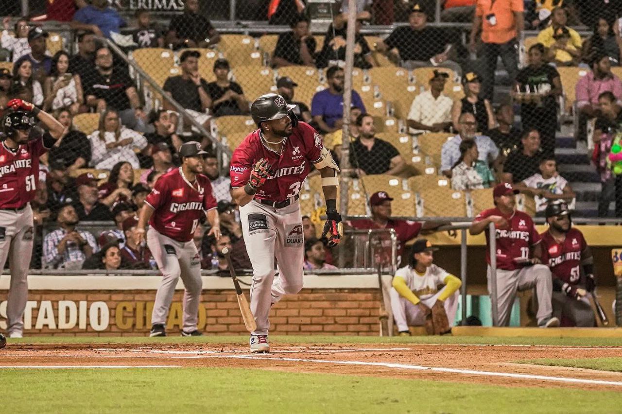 Gigantes del Cibao vence a las Águilas en el Estadio Cibao