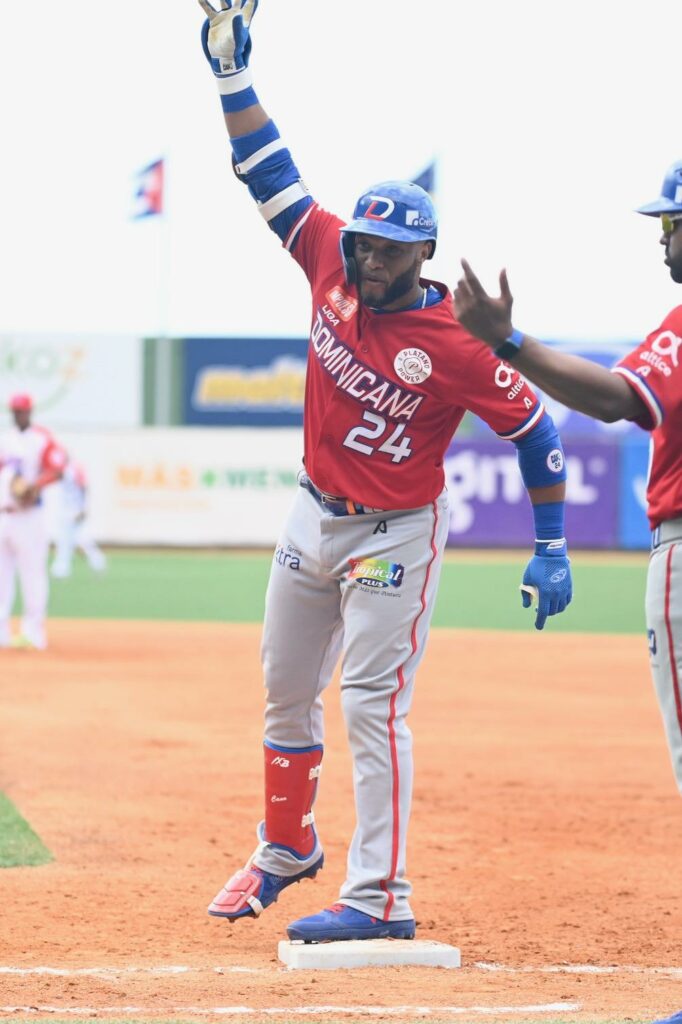 Robinson Canó agradece a los Tigres del Licey y sus fanáticos