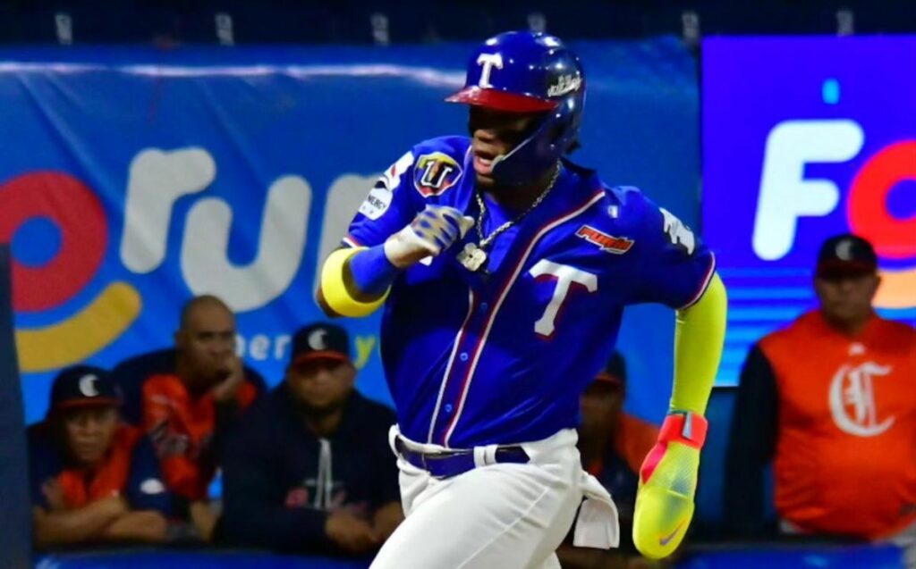 Ronald Acuña en buen estado tras pelotazo
