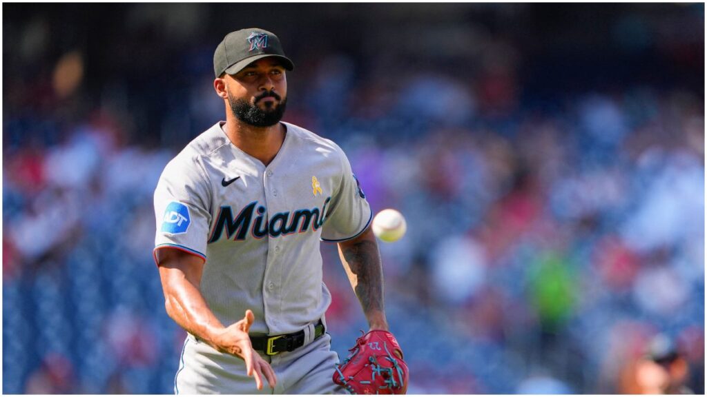 Sandy Alcántara lanzó por primera vez desde que se sometió a Cirugía Tommy John