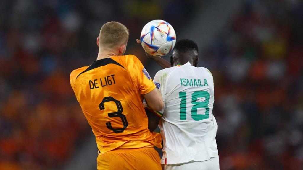 Países Bajos gana sobre la hora ante Senegal