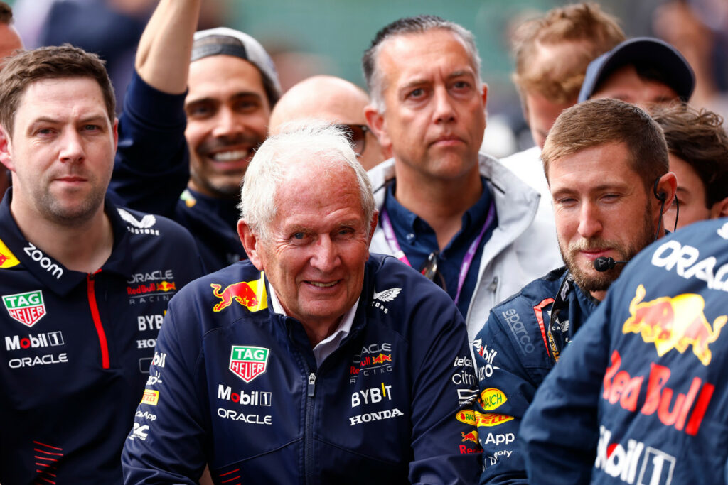 Helmut Marko dice que permanecerá en el equipo de F1 después de las conversaciones