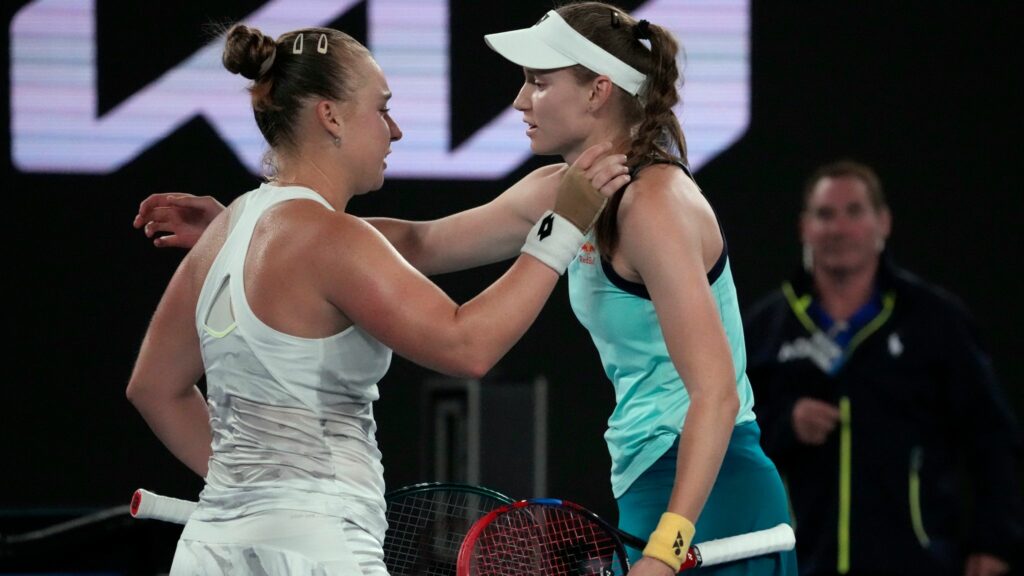 Blinkova se impone ante Rybakina en un partido histórico para el tenis femenino