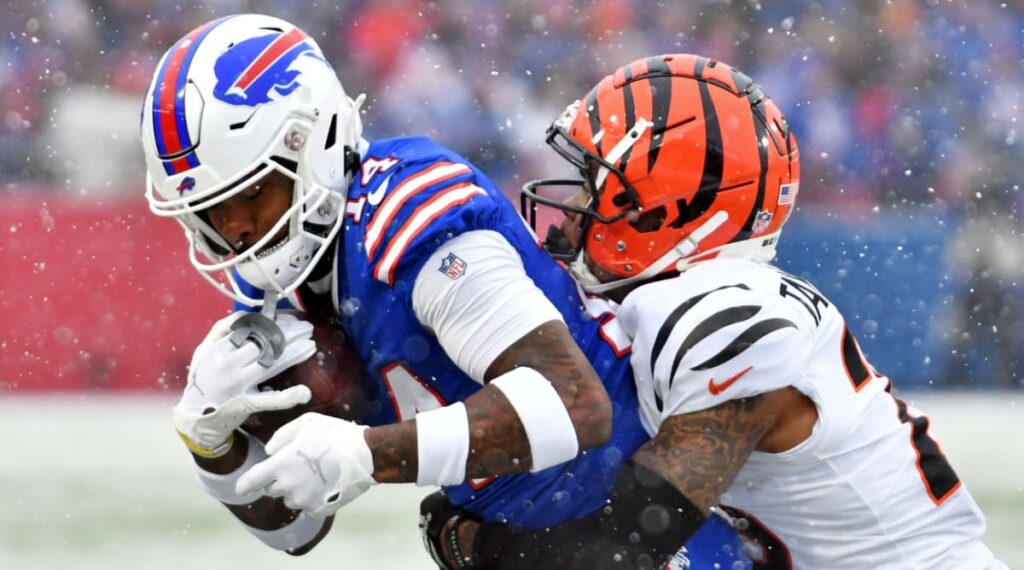 Diggs discute con Allen en derrota de los Bills