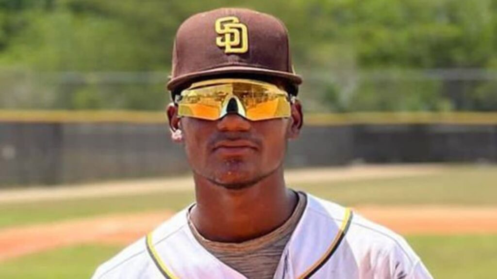 Padres firman al mejor prospecto de la clase por 4.2 millones de dólares