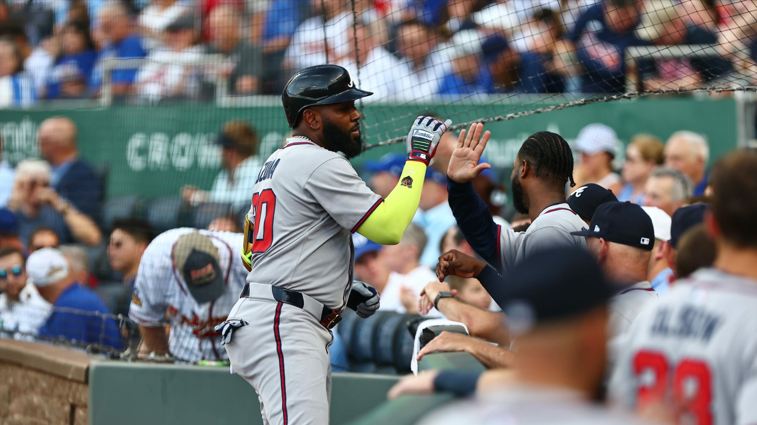 Ozuna comienza a despertar interés a pocos días de cierre del mercado
