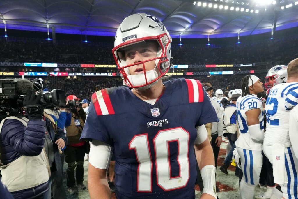 Mac Jones es traspasado a los Jacksonville Jaguars a cambio de una sexta ronda