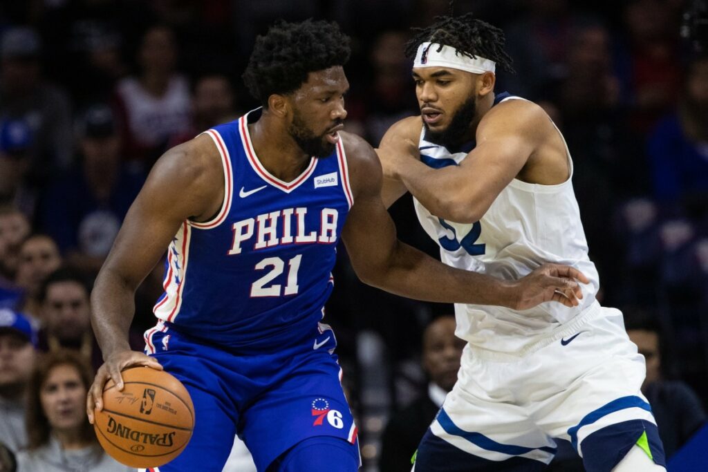 Embiid y Towns se lucen con 70 puntos y 62 respectivamente en una noche histórica